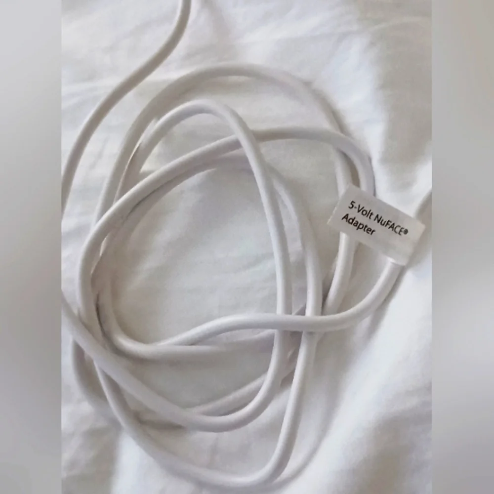 NuFACE MINI+ Petite Facial Toning Device - Picture 10 of 15